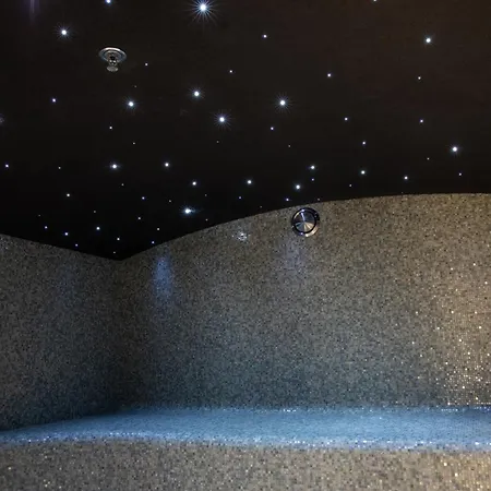 Michaelson Boutique & Bricola