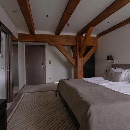 Michaelson Boutique & Bricola Hotell