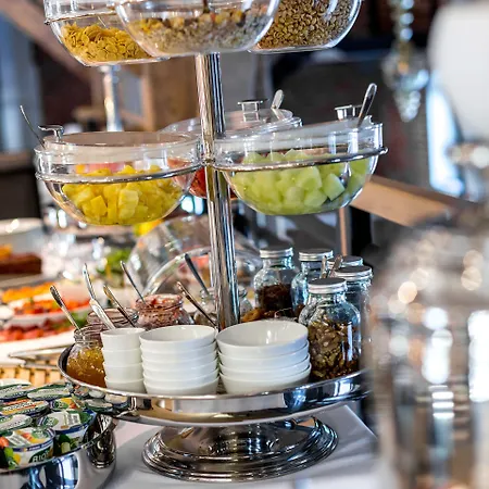 Michaelson Boutique & Bricola