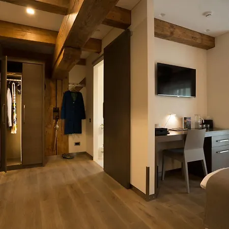 Ξενοδοχείο Michaelson Boutique & Bricola Κλαϊπέντα