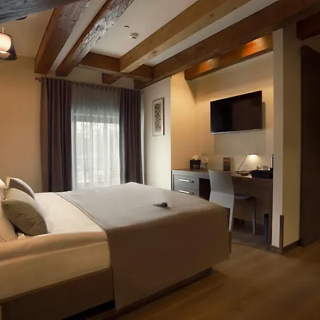 Ξενοδοχείο Michaelson Boutique & Bricola 4*
