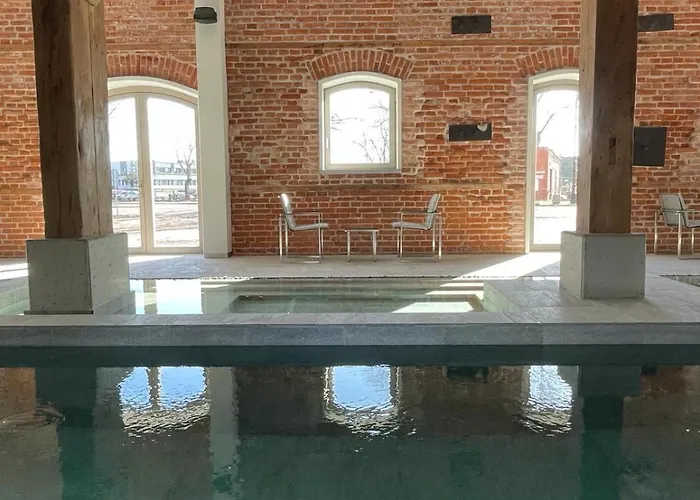 Michaelson Boutique & Bricola