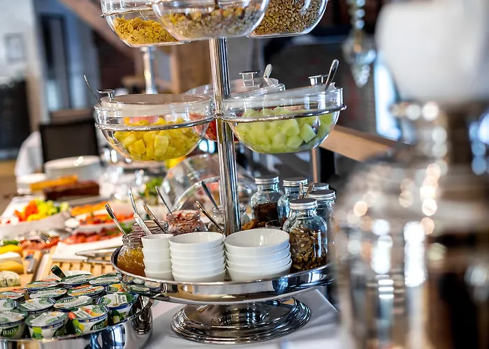 Michaelson Boutique & Bricola